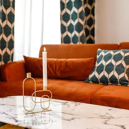 Marche 28 Guesthouse Montreux Bagian luar foto