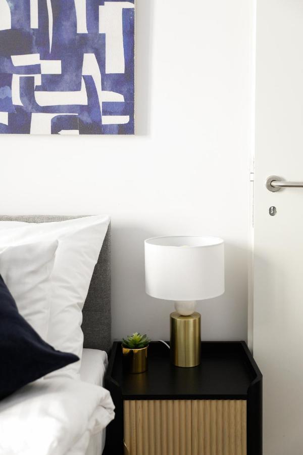 Marche 28 Guesthouse Montreux Bagian luar foto